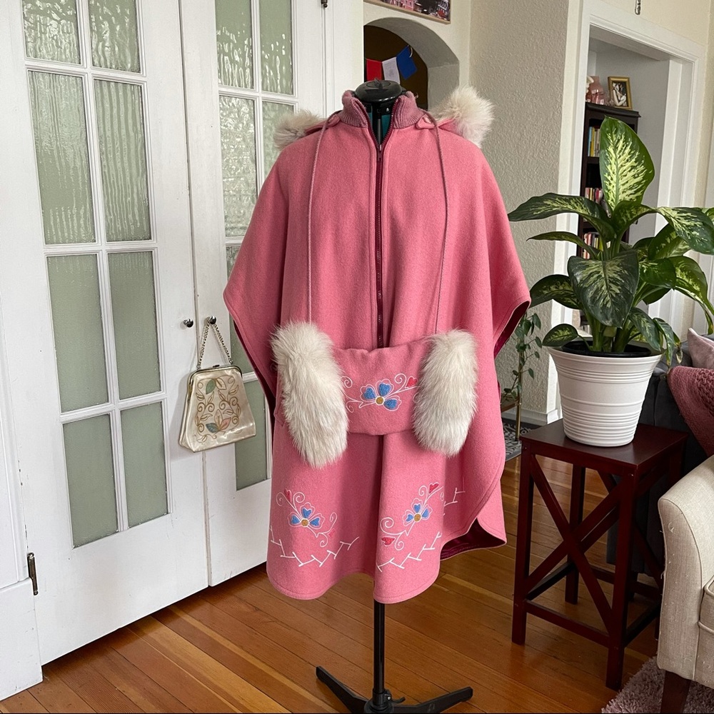 Vintage Northern Sun Pink Wool Cape and Muff 🎀